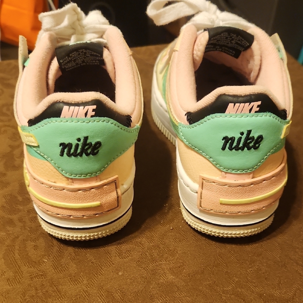 Nike Air Forces Low Pastel Sneakers - Picture 5 of 7